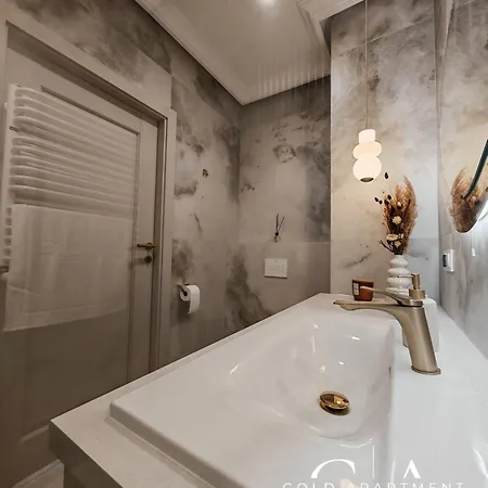 Gold E47 Let's Sea Baltic Park