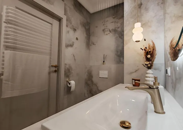 Gold E47 Let's Sea Baltic Park